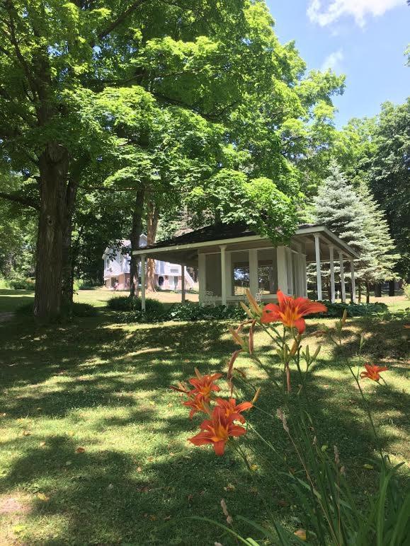 Westover Inn Saint Marys Exterior foto